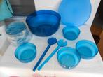 Tupperware Saladebak met slacouvert en 8 kommen Blauw NIEUW, Ophalen of Verzenden, Nieuw, Blauw, Bak of Kom