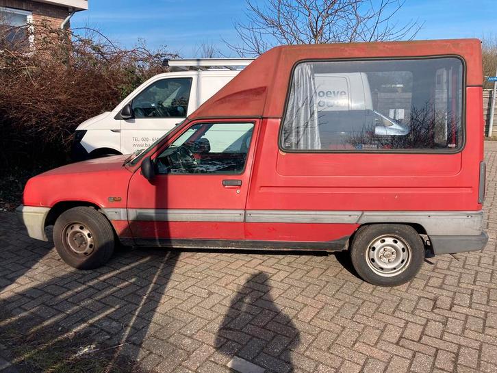 Renault Express 1997 Rood, Auto's, Renault, Particulier, Benzine, Handgeschakeld, Origineel Nederlands, Rood, Ophalen