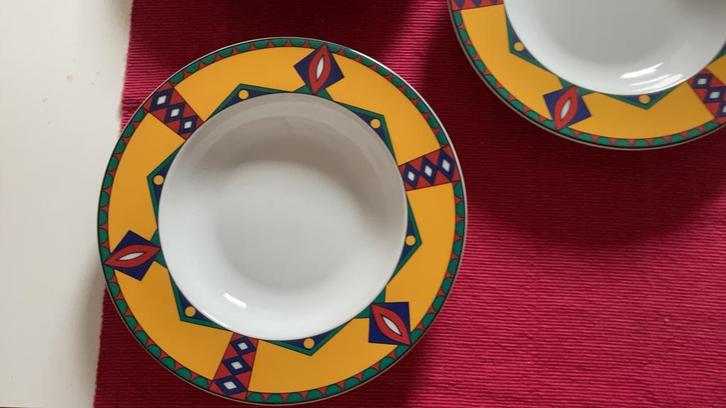 Kahla Change, 6 diepe , porceleinen borden, gele rand, Huis en Inrichting, Keuken | Servies, Zo goed als nieuw, Bord(en), Overige stijlen
