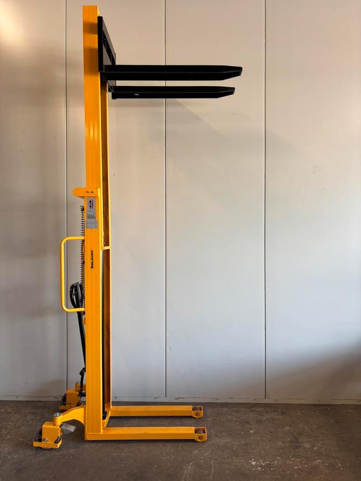 Stapelaar 300cm / palletstapelaar / handstapaar / hoogheffer, Doe-het-zelf en Verbouw, Palletwagens en Pompwagens, Zo goed als nieuw