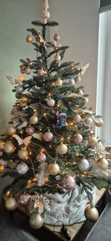 Kerstboom 1.40m met ledverlichting Intratuin, Diversen, Kerst, Zo goed als nieuw, Ophalen of Verzenden