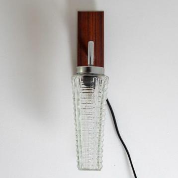 Vintage wandlamp beschikbaar voor biedingen