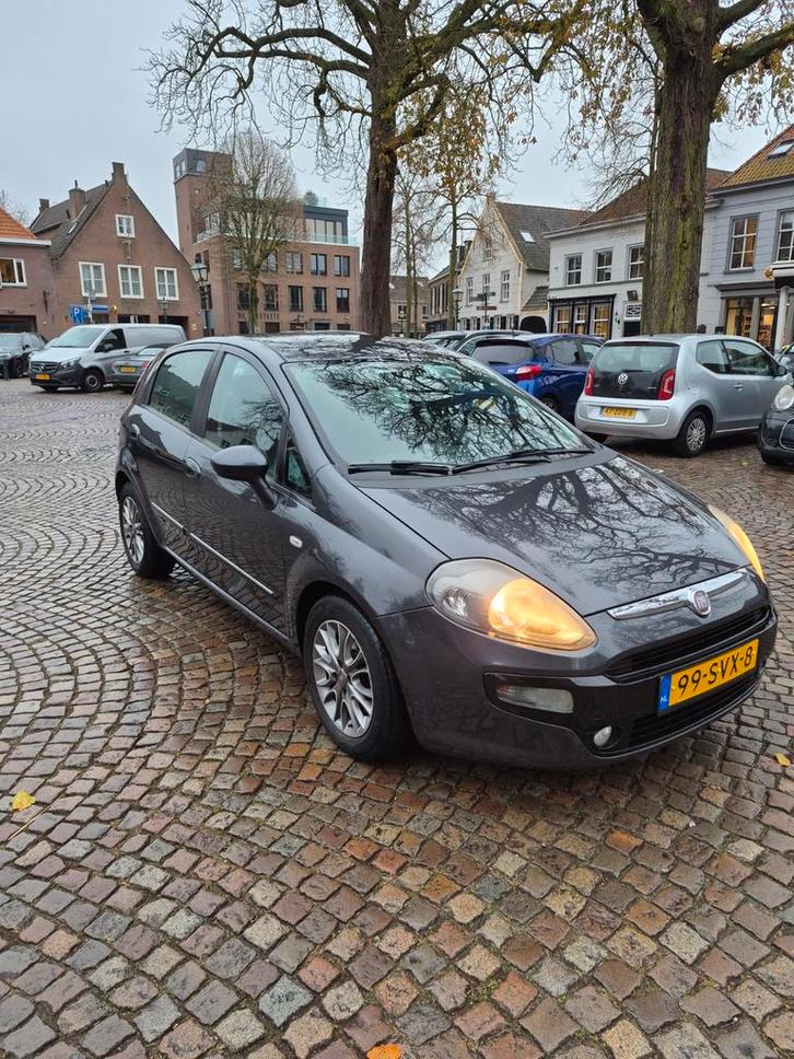Fiat Punto 2011 – Nette Nederlandse auto!, Auto's, Fiat, Particulier, Punto, Airbags, Airconditioning, Bochtverlichting, Boordcomputer