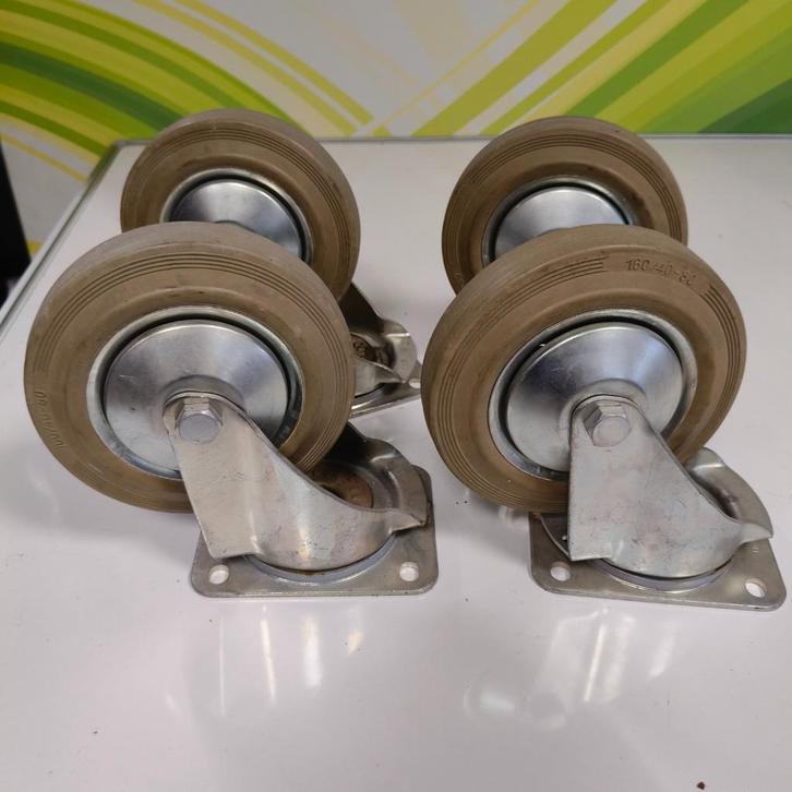 Zwenkwielen ( massief rubber) set van 4 160x40x80, Doe-het-zelf en Verbouw, Zwenkwielen, Gebruikt, Ophalen