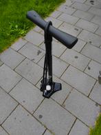 Fietspomp met drukmeter Airtool, Ophalen, Drukmeter, Zo goed als nieuw
