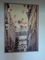 Ingelijste poster, Parijs met luchtballonnen, Huis en Inrichting, Ophalen, Zo goed als nieuw, Schilderij, 100 tot 125 cm