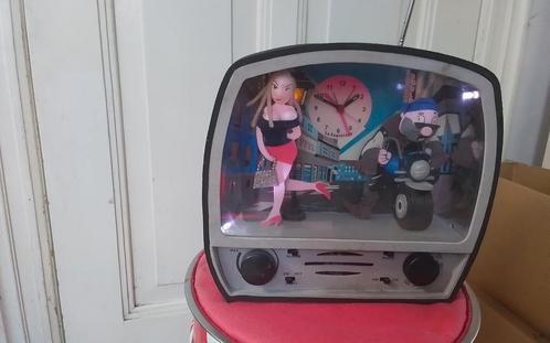 Vintage wake up clock met radio en wekker, Antiek en Kunst, Curiosa en Brocante, Ophalen of Verzenden