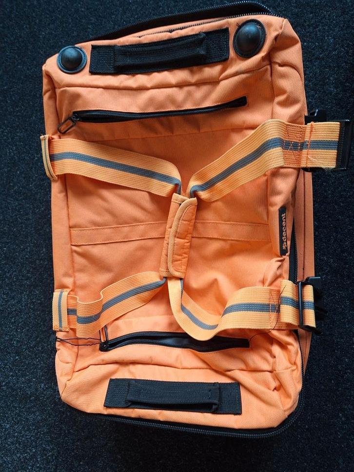 Decent Sport Line Reistas Dubbeldekker Oranje, Sieraden, Tassen en Uiterlijk, Tassen | Reistassen en Weekendtassen, Gebruikt, Oranje