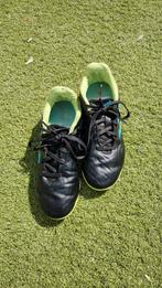 Voetbal schoenen maat 36 2/3, Sport en Fitness, Voetbal, Maat XS of kleiner, Ophalen of Verzenden, Zo goed als nieuw, Schoenen