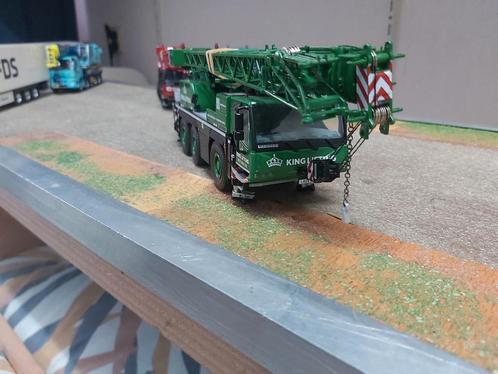 Liebherr ltm 1050 wsi  King lifting, Hobby en Vrije tijd, Modelauto's | 1:50, Zo goed als nieuw, Hijskraan, Tractor of Landbouw