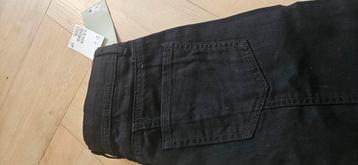 Super stoere spijkerbroek beschikbaar voor biedingen