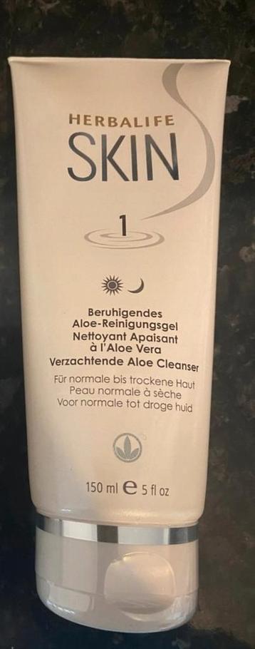 Verzachtende aloë cleanser 150 mL   beschikbaar voor biedingen
