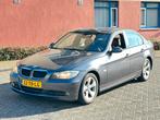 BMW 3-Serie 2.0 I 320 AUT 2006 Grijs 298.256, Auto's, Achterwielaandrijving, 1995 cc, 4 cilinders, 75 €/maand