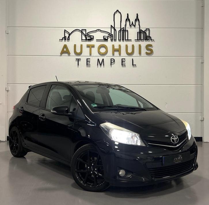 Toyota Yaris 1.3 VVT-i Dynamic Automaat Airco Panoramadak Ke, Auto's, Toyota, Bedrijf, Te koop, Yaris, ABS, Achteruitrijcamera