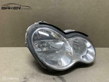 Koplamp rechts Mercedes C-klasse W203 ('00-'07) 2038203261 beschikbaar voor biedingen