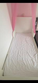 Kinder bed, Kinderen en Baby's, Kinderkamer | Bedden, 85 tot 100 cm, Ophalen of Verzenden, Zo goed als nieuw, Matras