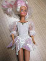 1994 BARBIE/SINDY met kleding in SUPER MOOIE STAAT, Verzamelen, Poppen, Ophalen of Verzenden, Zo goed als nieuw, Fashion Doll