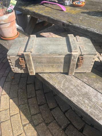 Duutse kriegsmarine 2 cm flak kist munitie huls hulzen kanon beschikbaar voor biedingen