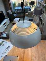 Arne Jacobsen Royal 50 cm hanglamp wit, Ophalen, Zo goed als nieuw, Minder dan 50 cm