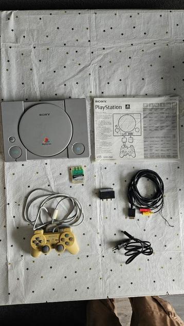 PS1 PSX compleet met games ( FF7 GTA ... lees beschrijving) beschikbaar voor biedingen