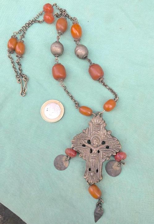 Waarschijnlijk Russisch Orthodox  bronzen kruis aan ketting, Antiek en Kunst, Antiek | Religie, Ophalen of Verzenden