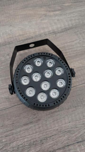 LED par met ingebouwde accu beschikbaar voor biedingen