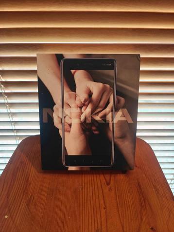 Smartphone Nokia 8 beschikbaar voor biedingen