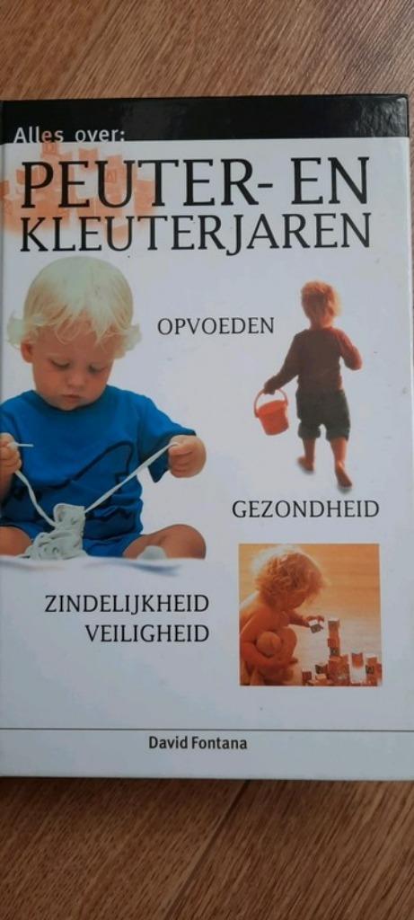 Alles over Peuter - en Kleuterjaren van David Fontana, Boeken, Kinderboeken | Baby's en Peuters, Zo goed als nieuw, 2 tot 3 jaar