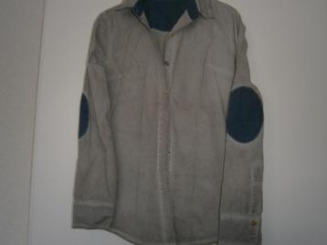 6 blouses en zwart witte broek beschikbaar voor biedingen