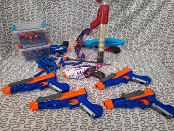 Set van 4 Nerf sharpire pistolen met voldoende munitie  beschikbaar voor biedingen