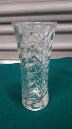 Vaas, rond, van bewerkt glas, Huis en Inrichting, Woonaccessoires | Vazen, Ophalen of Verzenden, 'T Olde Gre-j, Info@toldegrej.nl