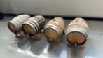 Eiken wijn tonnetjes met kraan. 4 stuks, Minder dan 75 liter, Ophalen, Gebruikt, Hout