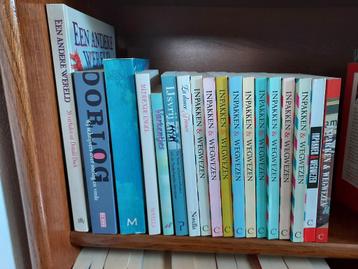 18 bundels met één of meerdere verhalen van Ton van Reen beschikbaar voor biedingen