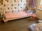 Bed minnen, Kinderen en Baby's, Kinderkamer | Bedden, Ophalen, 85 tot 100 cm, Zo goed als nieuw, Lattenbodem