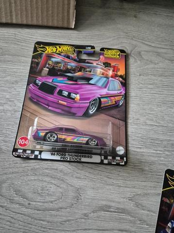 Hot Wheels Premium 86 Ford Thunderbird Pro Stock Boulevard beschikbaar voor biedingen