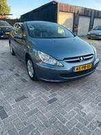 Peugeot 307 1.6 16V CC 2004 Grijs, Auto's, Peugeot, 730 kg, 74 €/maand, Zwart, 4 cilinders