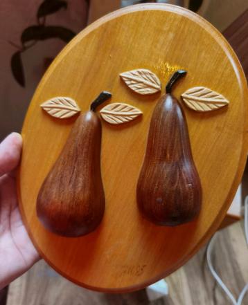 Vintage houten wanddecoratie met peren – handgemaakt Zweeds  beschikbaar voor biedingen
