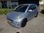 Daihatsu Sirion 2 1.3-16V Comfort AUTOMAAT/AC/ELPACK APK+NAP, Auto's, Daihatsu, Stof, Gebruikt, Zwart, 4 cilinders