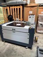 Metaquip, laser snijmachine, graveermachine ex onderwijs, Ophalen, Gebruikt