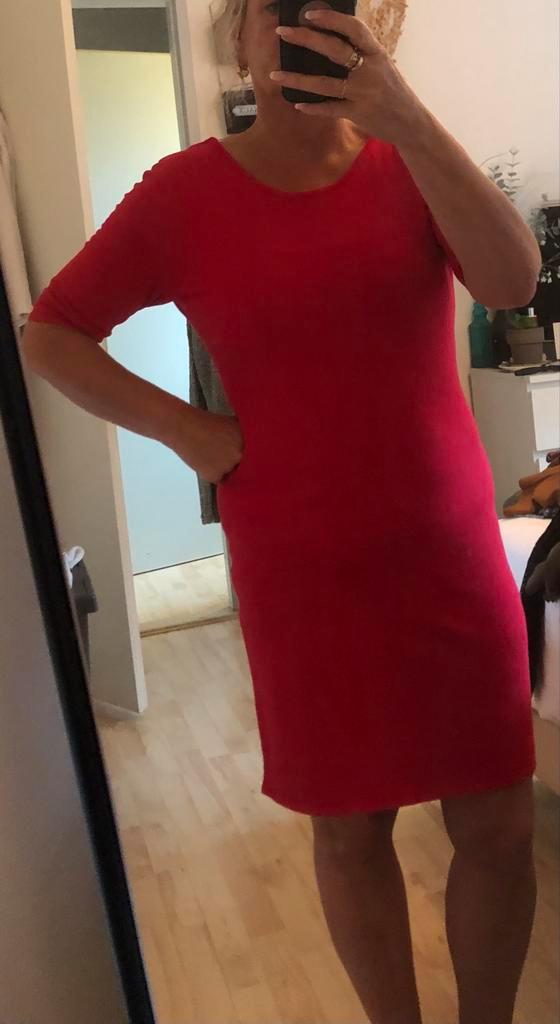 Rode jurk - Kiabi - Maat L, Kleding | Dames, Jurken, Zo goed als nieuw, Maat 42/44 (L), Rood, Boven de knie, Ophalen of Verzenden