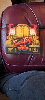 Savatage cd still the orchestra plays, Cd's en Dvd's, Cd's | Hardrock en Metal, Ophalen of Verzenden, Zo goed als nieuw