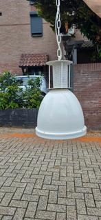 3x Industriële witte hanglamp – met ketting en E27 fitting, Huis en Inrichting, Lampen | Hanglampen, Ophalen of Verzenden, Zo goed als nieuw