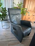 Lederen Fauteuil - Sta op stoel donkerblauw, Ophalen, Zo goed als nieuw, Leer, 75 tot 100 cm