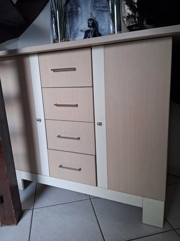 Commode - 110cm breed, 60cm diep beschikbaar voor biedingen
