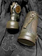 Wo2 wehrmacht gasmasker bus, Verzamelen, N, N, Verzenden, Duitsland