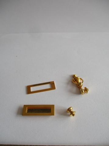 poppenhuis deurbeslag beschikbaar voor biedingen