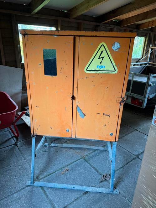 Bouwmeterkast met Krachtstroom Aansluitingen, Doe-het-zelf en Verbouw, Elektra en Kabels, Gebruikt, Overige typen, Ophalen