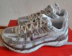 Nieuwe Nike p-6000 sneakers maat 39 zilver/lila, Kleding | Dames, Schoenen, Overige kleuren, New Balance Adidas Puma, Nieuw, Ophalen of Verzenden