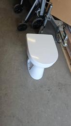 Villeroy en Boch (bijna nieuw) €60,- ( n.w. veel hoger), Ophalen, Zo goed als nieuw, Toilet