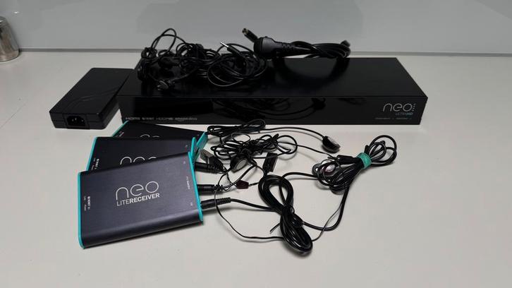 Neo4 PulseEight | deel je TV door je huis, Audio, Tv en Foto, Professionele Audio-, Tv- en Video-apparatuur, Zo goed als nieuw